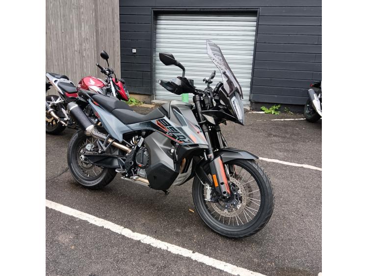 KTM 890 ADVENTURE