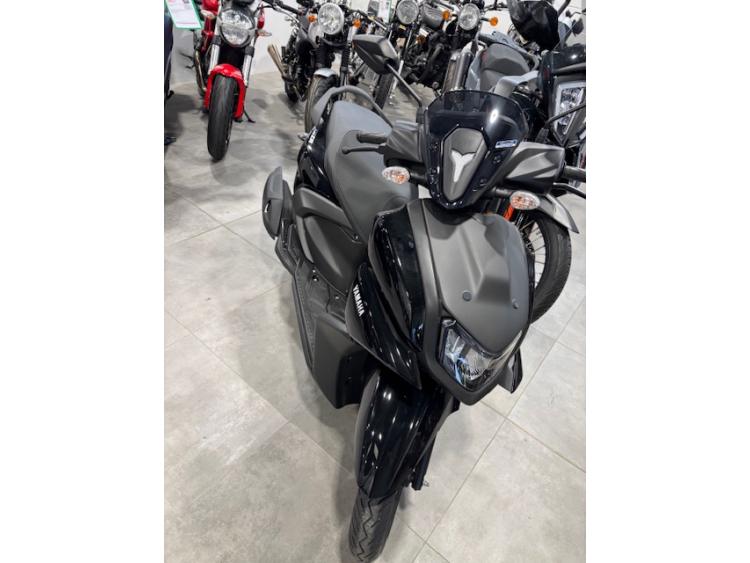 YAMAHA RayZR 125