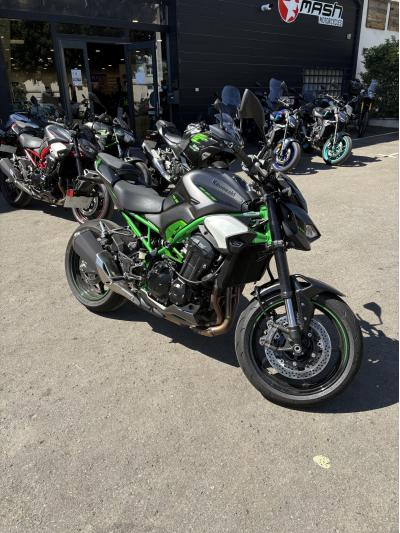 KAWASAKI Z 900