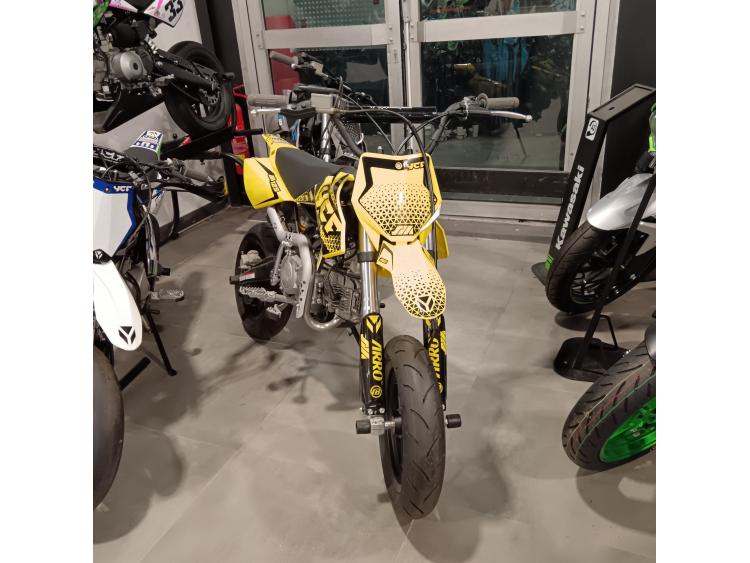 YCF 125 SUPERMOTARD