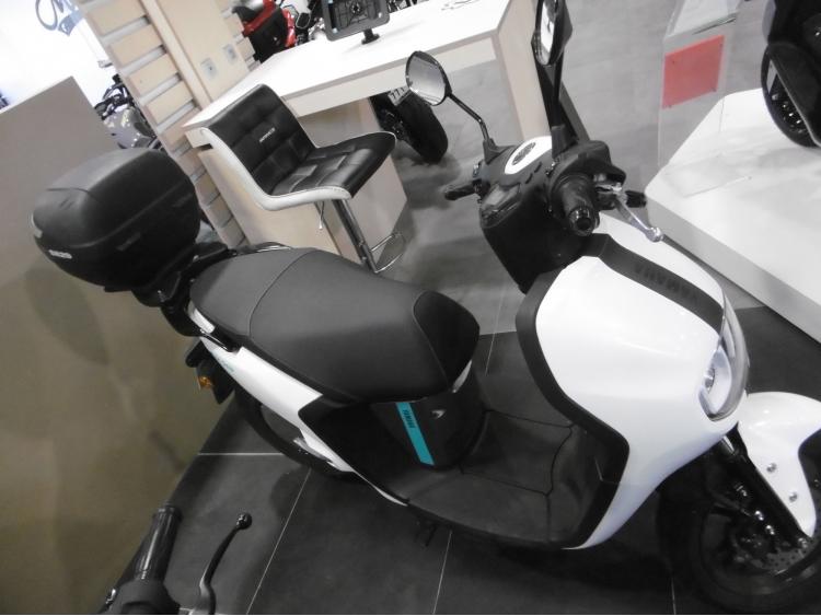 YAMAHA NEOS