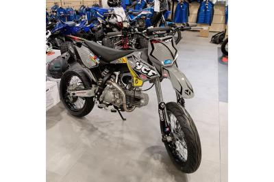 YCF supermotard 190