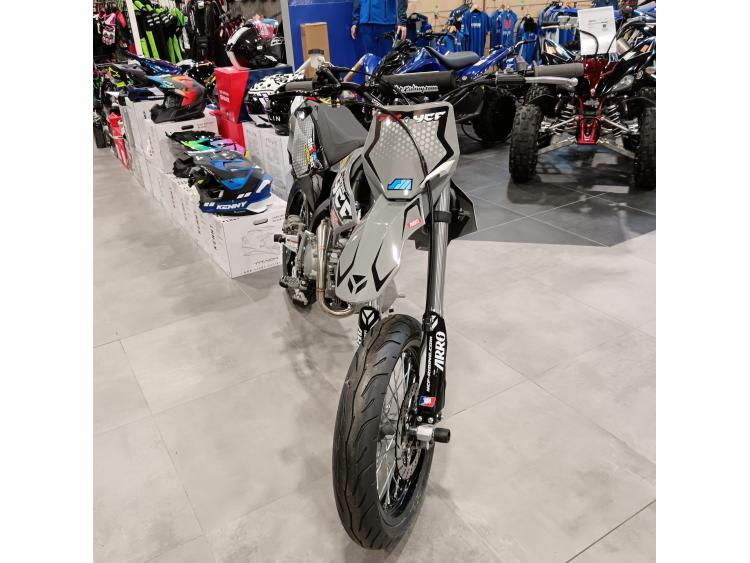 YCF supermotard 190 