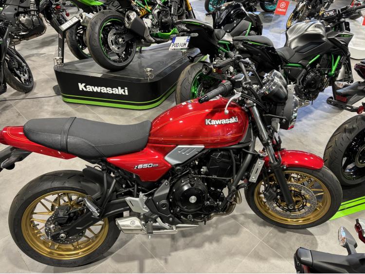 KAWASAKI Z 650