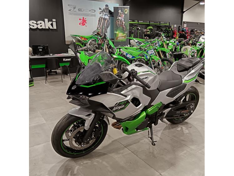 KAWASAKI Ninja 7 Hybrid