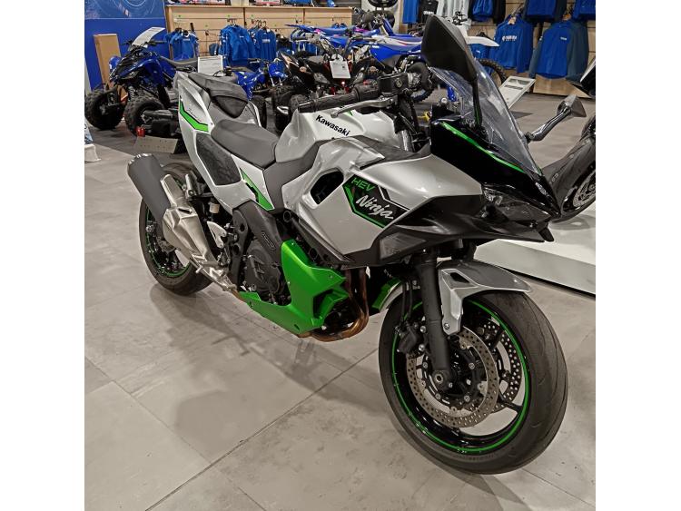 KAWASAKI Ninja 7 Hybrid